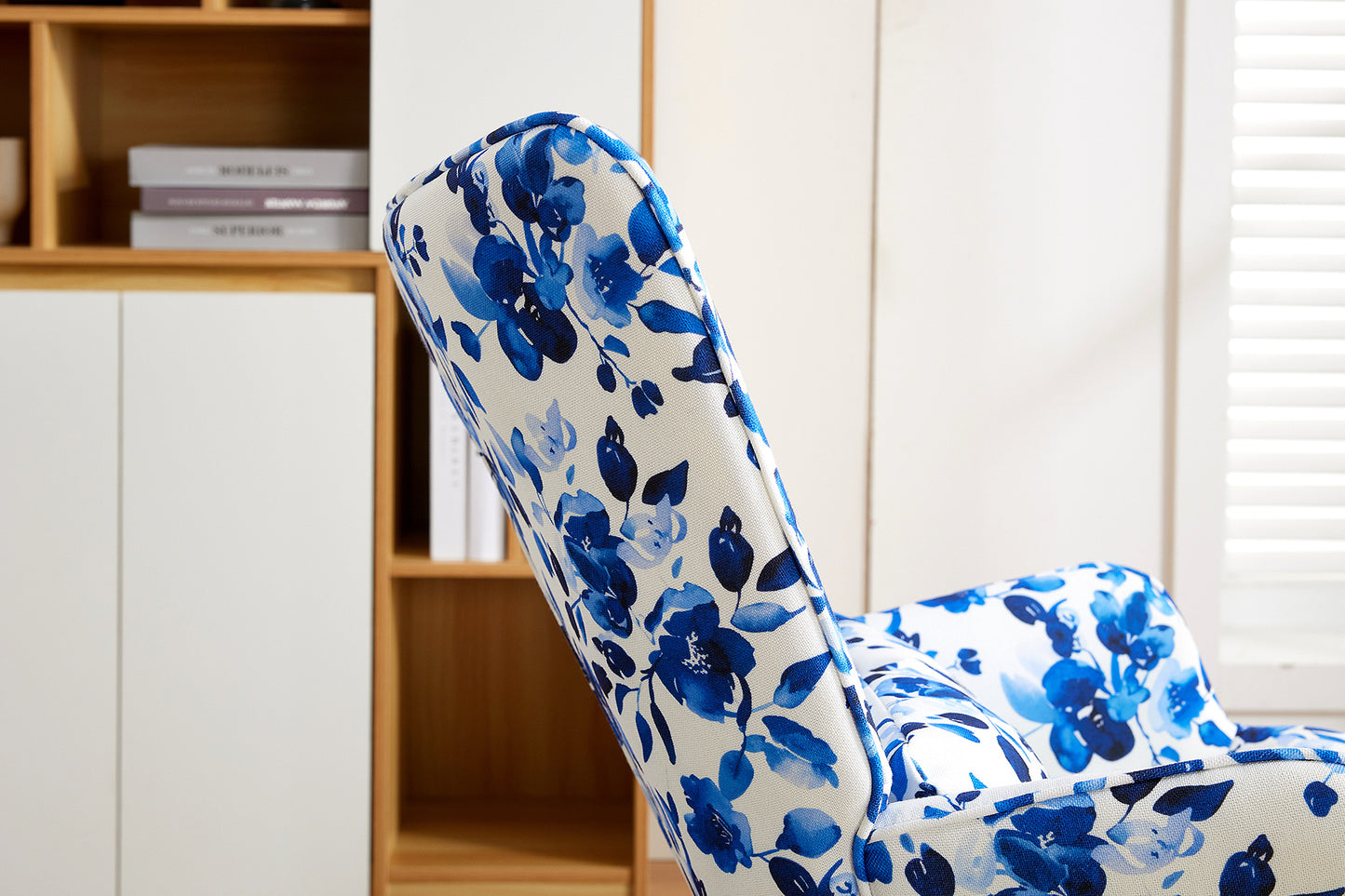 Cadeira de Balanço HomeMiYN(87x66x90cm - Tecido de Linho Falso - Azul e Branco)