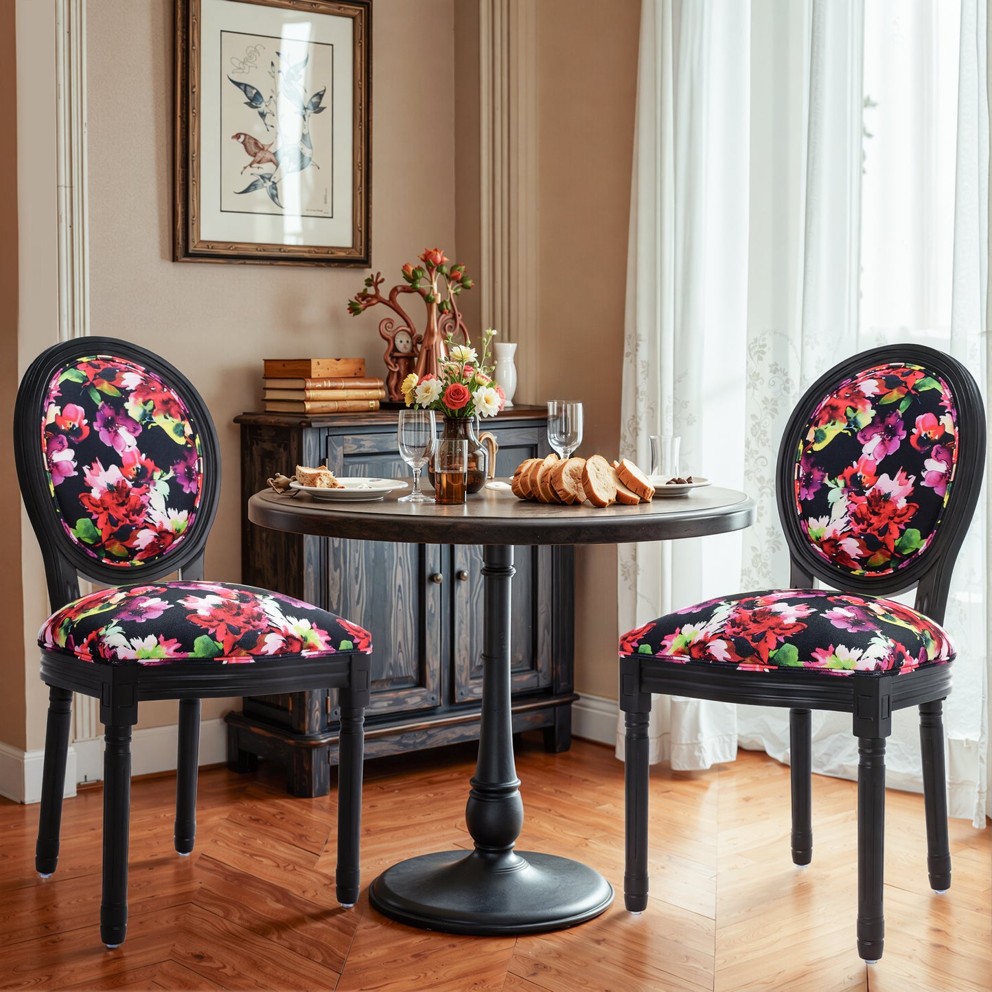 2 eetkamerstoelen: zwart frame, fel bloemenpatroon op zwarte achtergrond - 56x50x94,5 cm - Hedendaags Chinees design