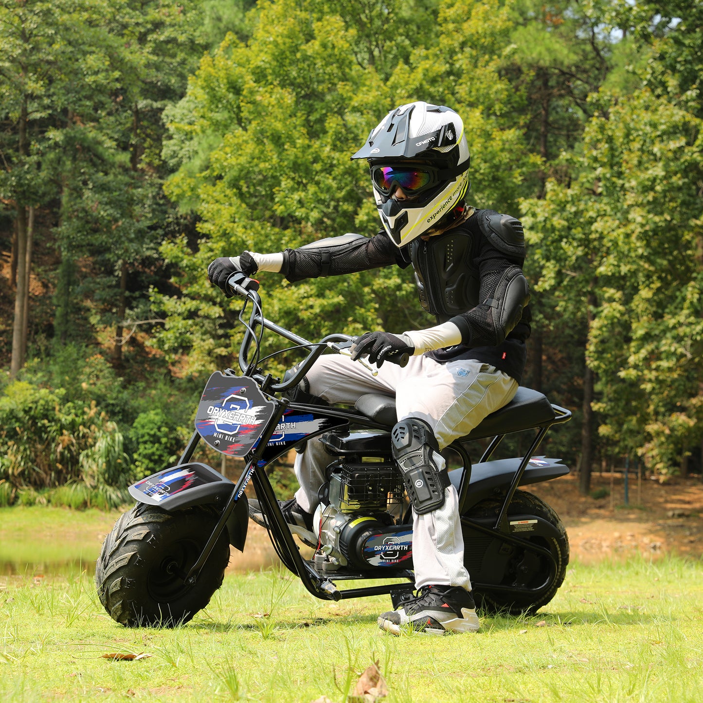 Mini Moto Todo-o-Terreno 105CC para Jovens - 4 Tempos, Transmissão Automática, Arranque por Corda, Acabamento em Azul Escovado - A Partir dos 13 Anos
