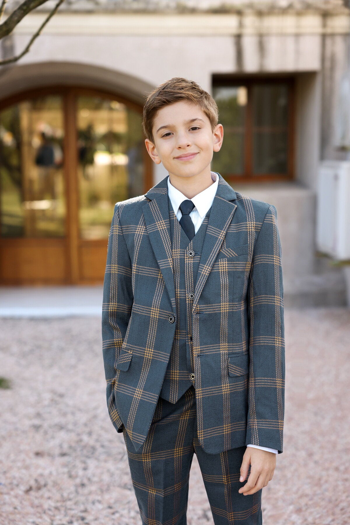 Youthup Boys 3Pce Plaid Tuxedo Suit Blazer and Waistcoat and Pants